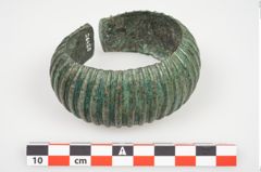 Foto von Bronzemelonenarmreif (NHMW-PRAE-026420)